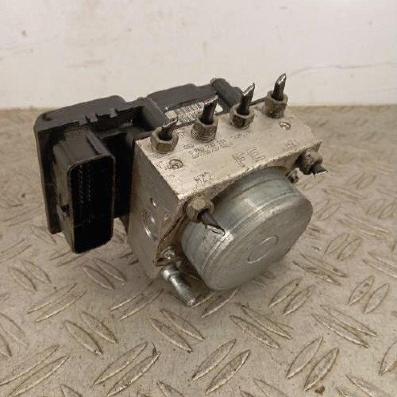 Bloc ABS (freins anti-blocage) OPEL CORSA D Bloc ABS (freins anti-blocage) OPEL CORSA D