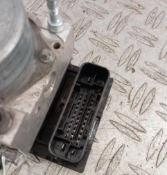 Bloc ABS (freins anti-blocage) OPEL CORSA D Photo n°5