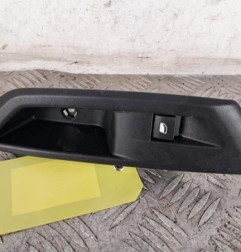 Interrupteur de leve vitre arriere droit PEUGEOT 308 3 Photo n°1