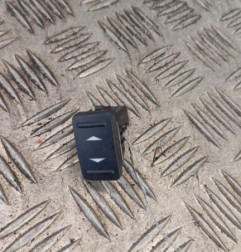 Interrupteur de leve vitre arriere droit FORD MONDEO 3 Photo n°1