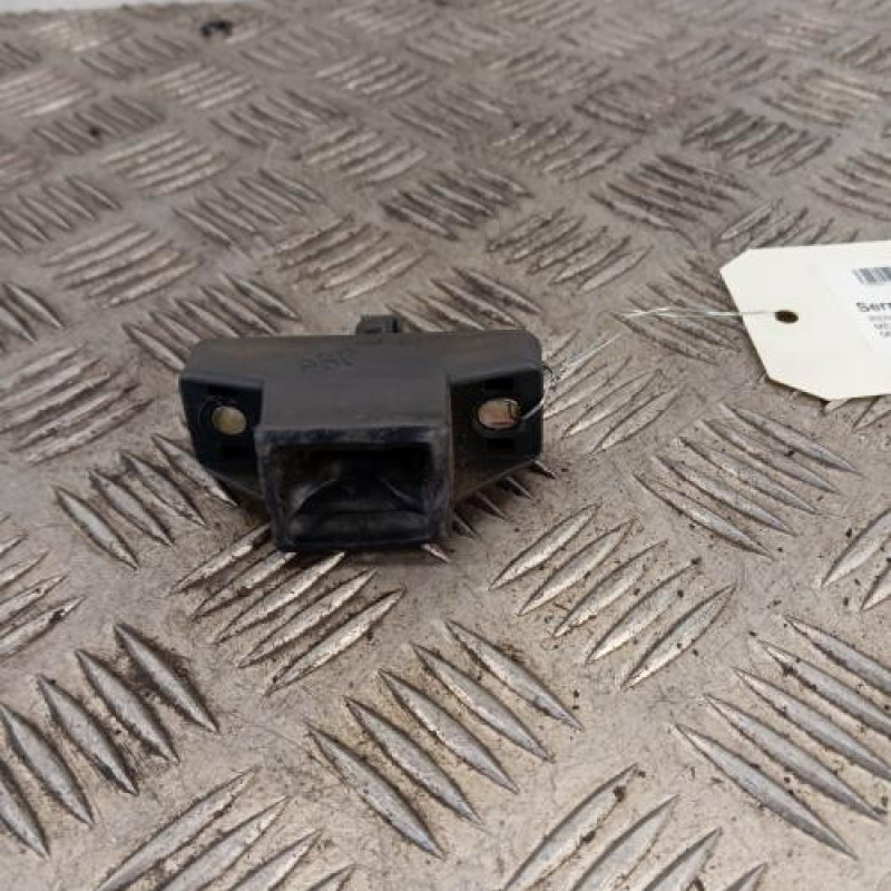 Serrure de hayon RENAULT MEGANE 1