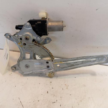 Leve vitre electrique arriere droit SUZUKI SWIFT 4 Photo n°1