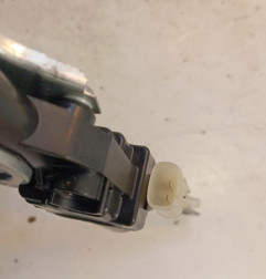 Leve vitre electrique arriere gauche SUZUKI SWIFT 4 Photo n°3