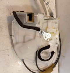 Serrure arriere droit SUZUKI SWIFT 4 Photo n°1