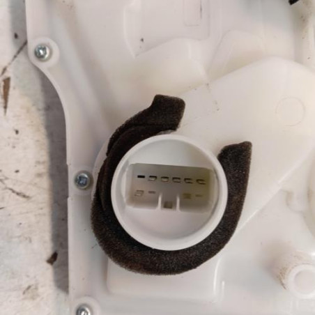 Serrure avant droit SUZUKI SWIFT 4