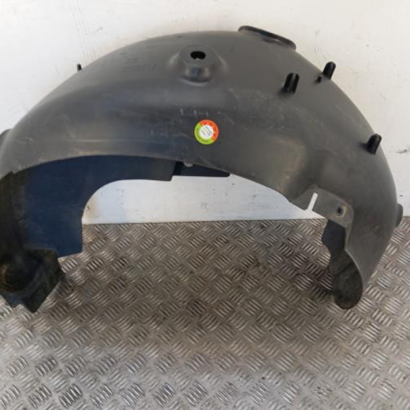 Pare boue arriere gauche RENAULT CLIO 5