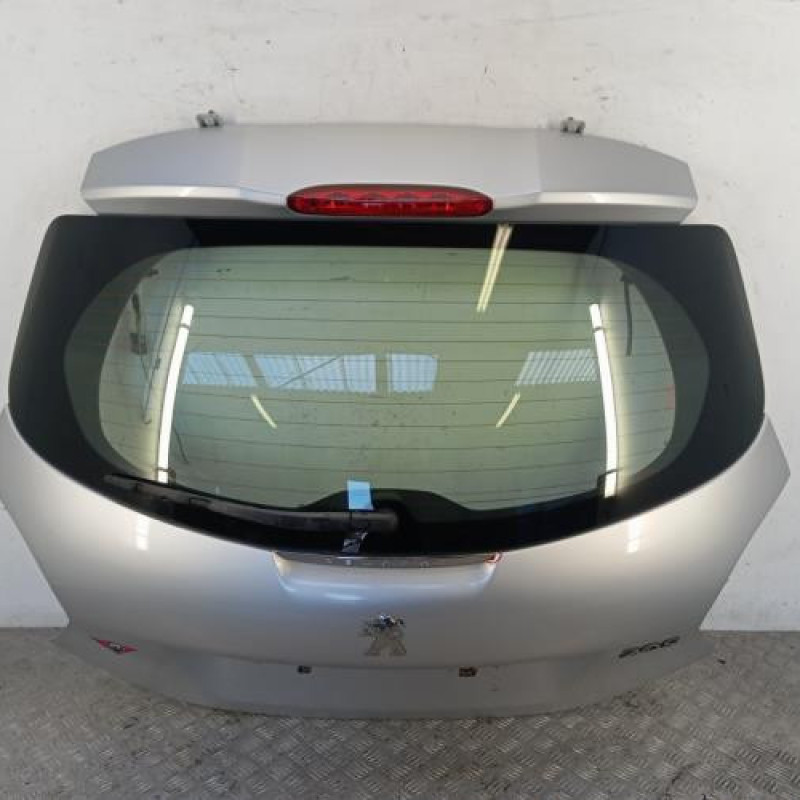 Malle/Hayon arriere PEUGEOT 208 1