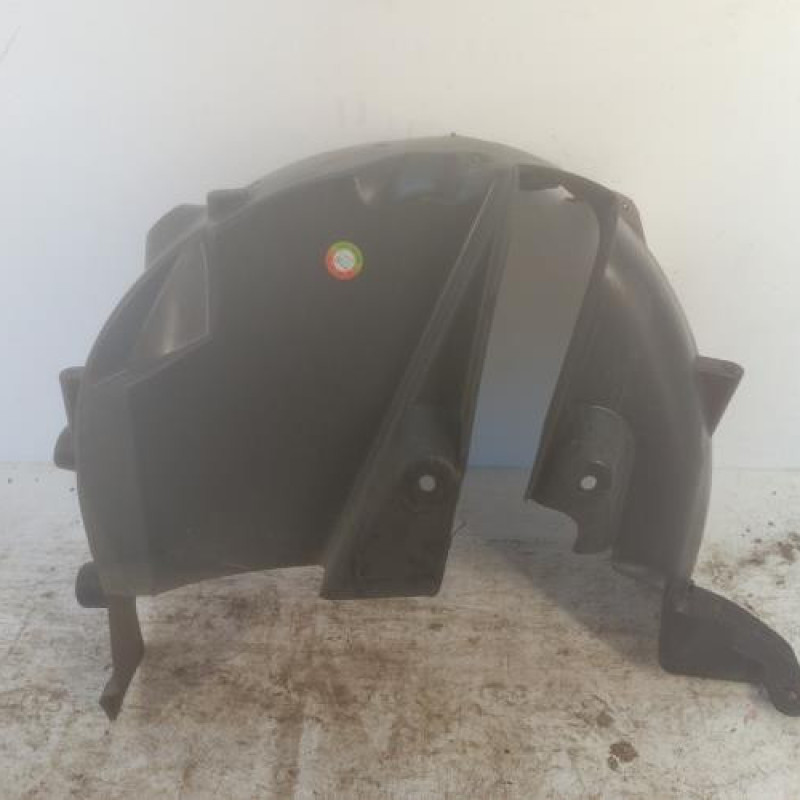 Pare boue arriere droit RENAULT CLIO 4