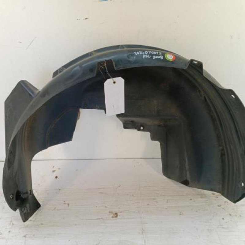 Pare boue arriere gauche PEUGEOT 3008 2