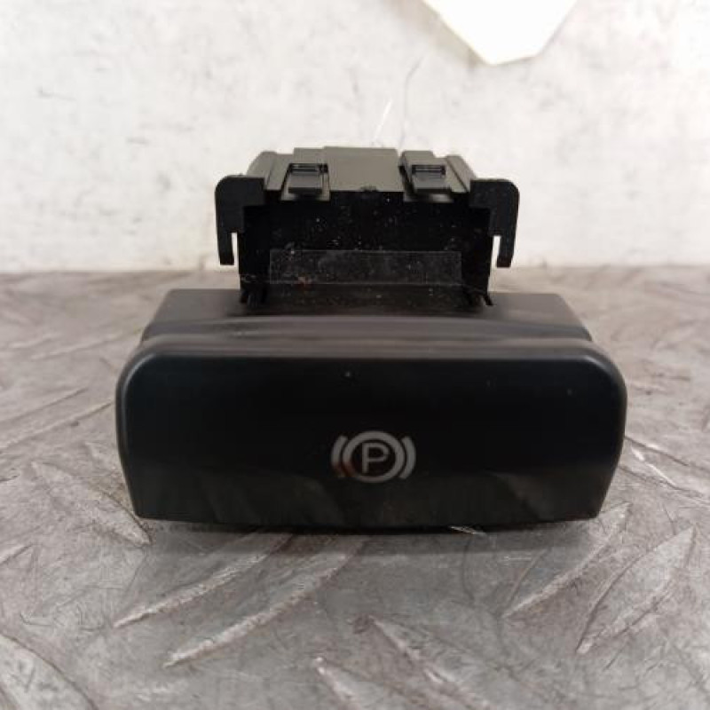 Poignee electrique frein a main PEUGEOT 3008 1