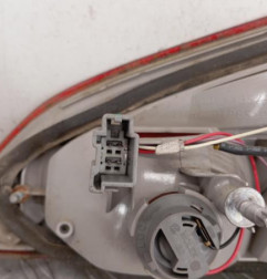 Feu arriere secondaire gauche (feux) FORD FOCUS 3 Photo n°3