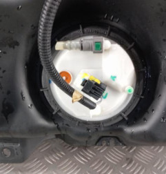 Reservoir essence RENAULT KANGOO 2