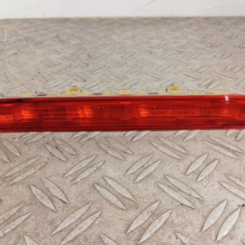 Feu arriere stop central PEUGEOT 207