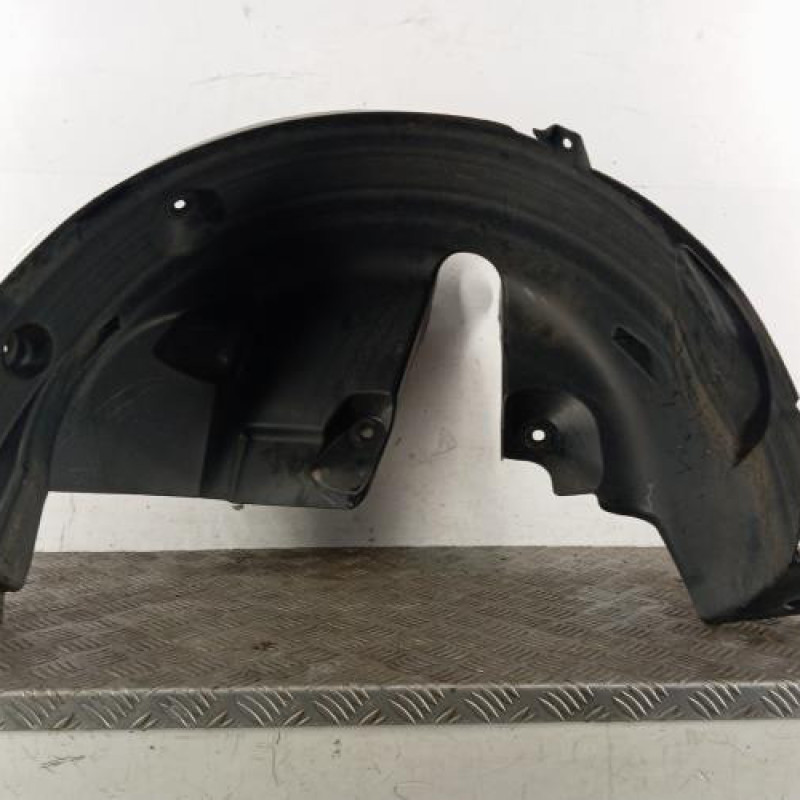 Pare boue arriere gauche RENAULT CLIO 4 Pare boue arriere gauche RENAULT CLIO 4