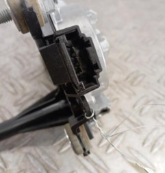 Moteur essuie glace arriere MERCEDES CLASSE A 176 Photo n°4