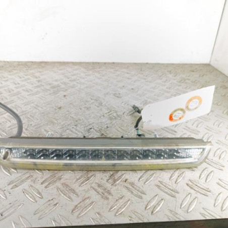 Feu arriere stop central PEUGEOT 2008 1 Photo n°1