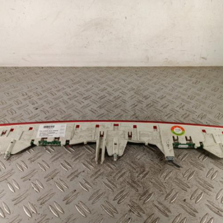 Feu arriere stop central PEUGEOT 207
