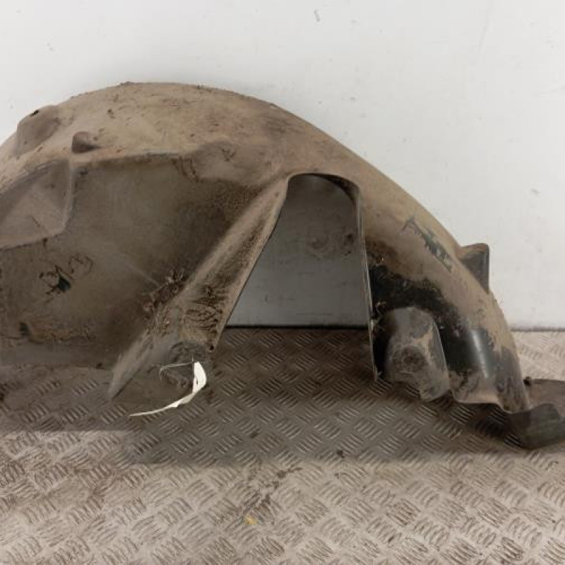 Pare boue arriere droit RENAULT CLIO 4