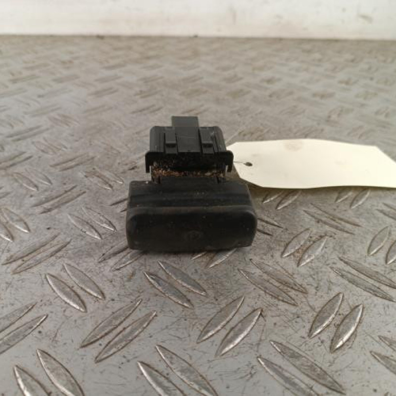 Poignee electrique frein a main PEUGEOT 3008 1