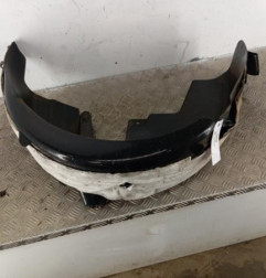 Pare boue arriere droit PEUGEOT 208 1