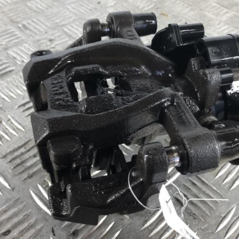 Etrier arriere droit (freinage) BMW SERIE 2 F46