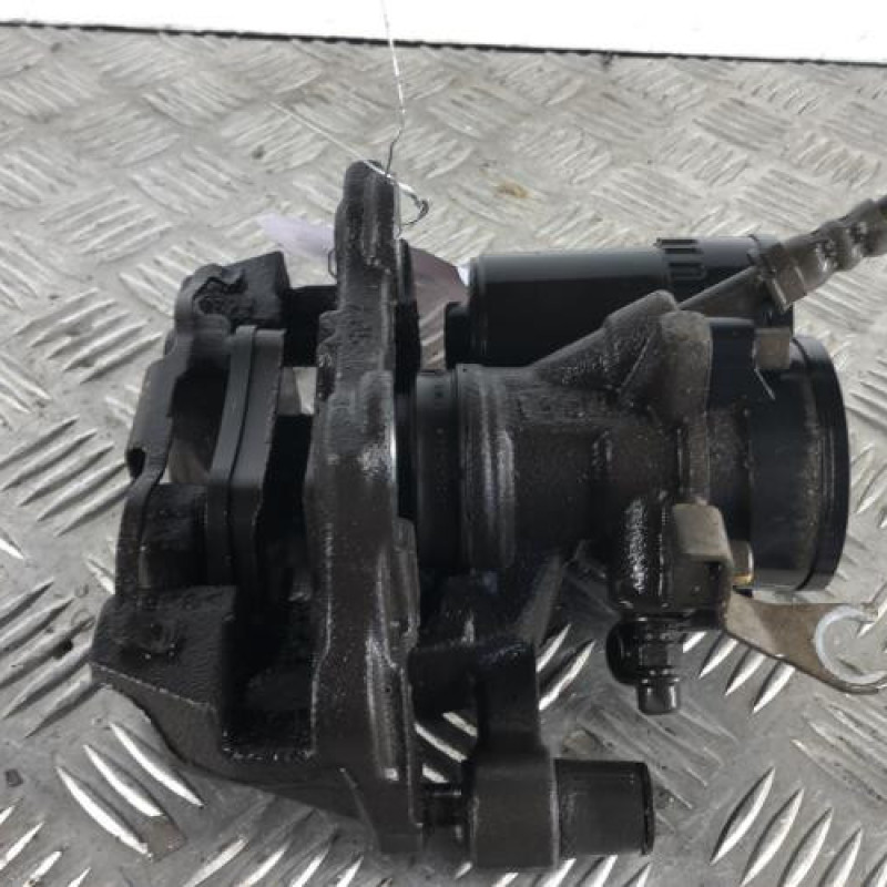 Etrier arriere gauche (freinage) BMW SERIE 2 F46