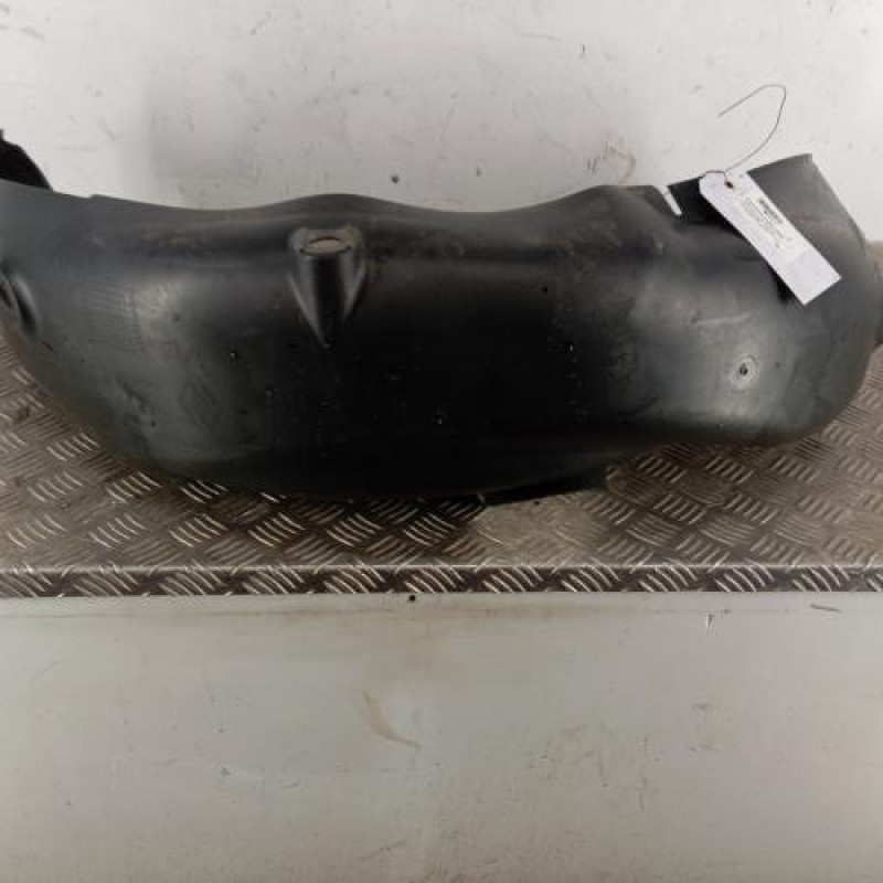 Pare boue arriere droit RENAULT CLIO 5