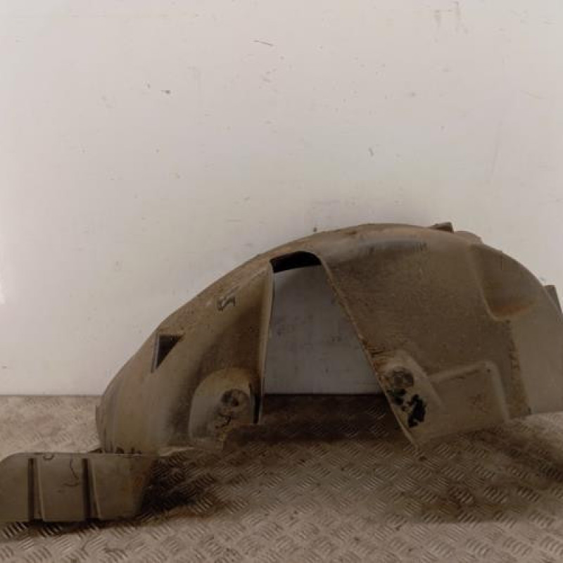 Pare boue arriere gauche RENAULT CLIO 4