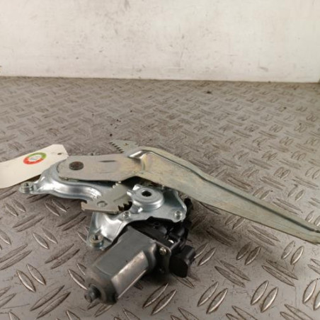 Leve vitre electrique arriere droit SUZUKI SWIFT 4