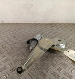 Leve vitre electrique arriere gauche SUZUKI SWIFT 4 Photo n°1