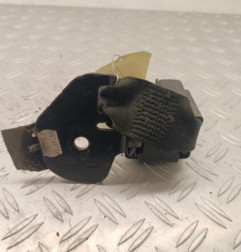 Attache ceinture arriere gauche RENAULT CLIO 2