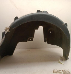 Pare boue arriere droit PEUGEOT 208 1