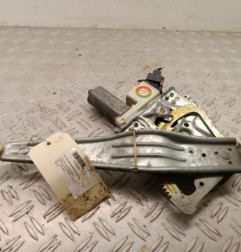 Leve vitre electrique arriere gauche TOYOTA COROLLA 10 Photo n°1