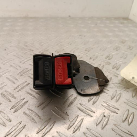 Attache ceinture arriere gauche RENAULT CLIO 2 Photo n°1
