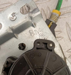 Leve vitre electrique avant gauche FIAT SCUDO 2 Photo n°4