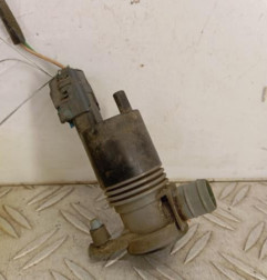 Pompe lave glace avant RENAULT TRAFIC 3 COURT