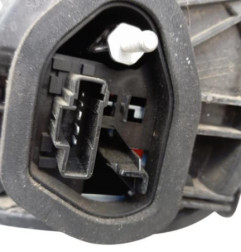 Feu arriere principal gauche (feux) PEUGEOT 208 1 Photo n°4