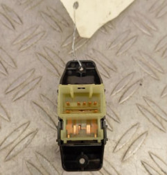 Interrupteur de leve vitre arriere gauche HYUNDAI KONA 1