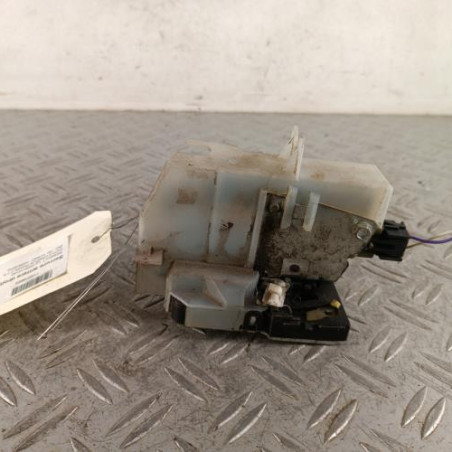 Serrure arriere droit RENAULT CLIO 2 CAMPUS Photo n°1