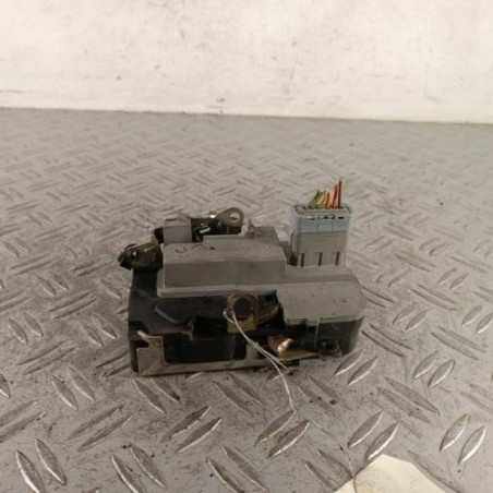 Serrure avant gauche PEUGEOT 206+