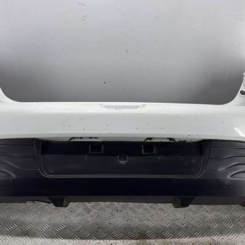 Pare choc arriere RENAULT CLIO 4