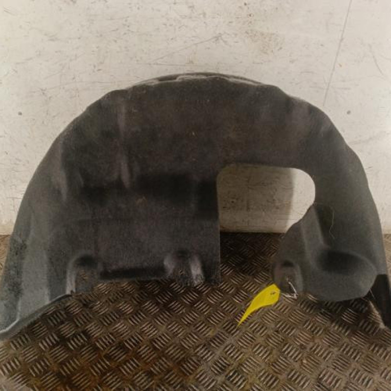 Pare boue arriere gauche VOLVO V 60 2