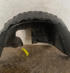 Pare boue arriere gauche VOLVO V 60 2