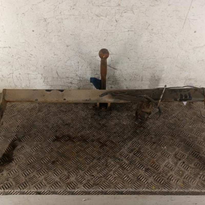 Attelage (boule de remorquage) PEUGEOT 206+