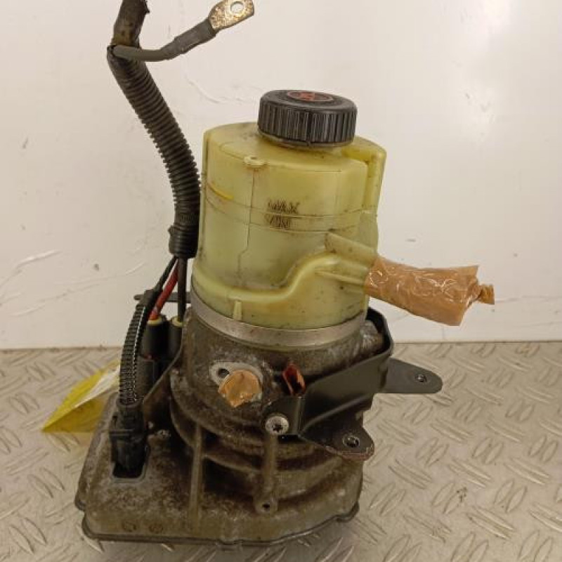 Pompe de direction OPEL VIVARO 2