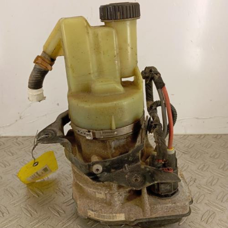 Pompe de direction RENAULT MASTER 3