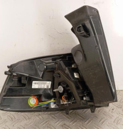 Feu arriere principal droit (feux) PEUGEOT 5008 2 Photo n°4