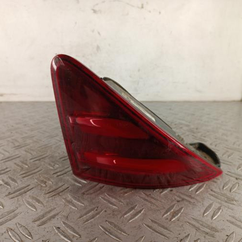 Feu arriere secondaire droit (feux) PEUGEOT 3008 1