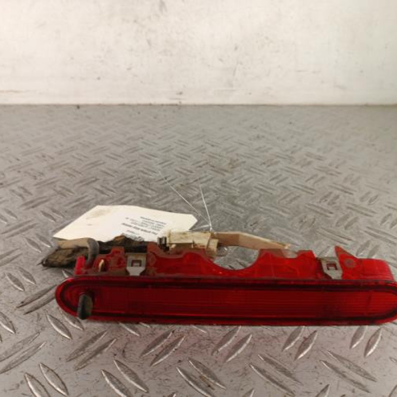 Feu arriere stop central RENAULT KANGOO 2 Feu arriere stop central RENAULT KANGOO 2