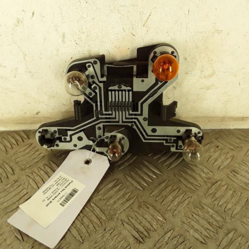 Platine feu arriere droit RENAULT MEGANE 1